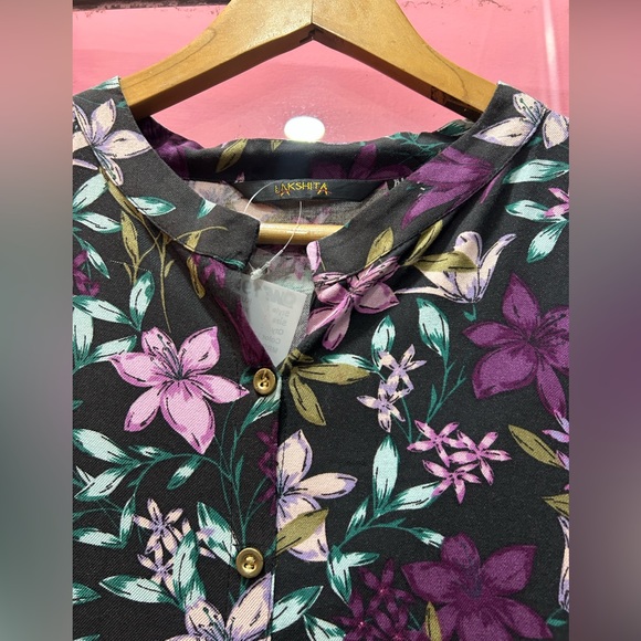 Straight kurti - Picture 2 of 3